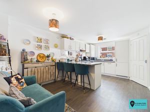 Kitchen/Diner - click for photo gallery